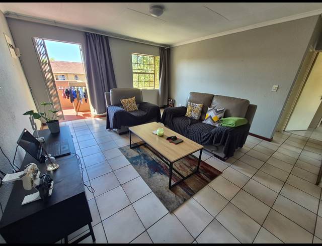 2 BEDROOM APARTMENT FOR SALE IN VORNA VALLEY